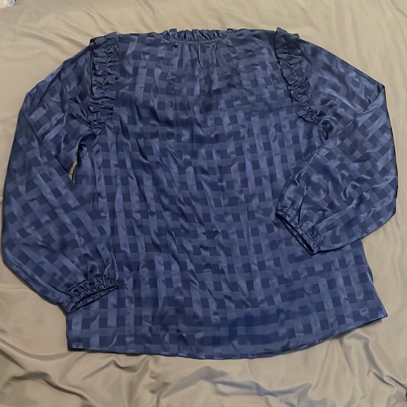 Women’s Navy Blue Vineyard Vines Top - Picture 6 of 7